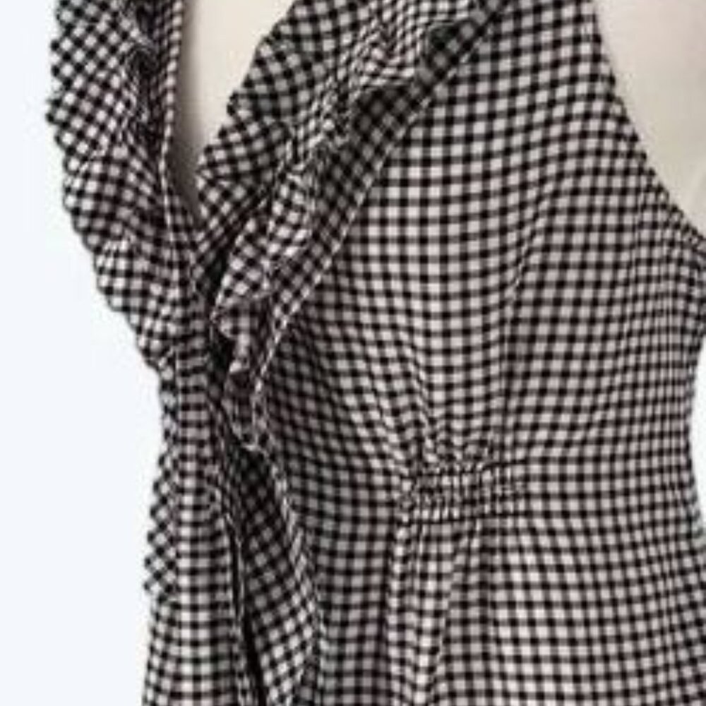 BCBGMAXAZRIA Silk Ruffle Gingham Halter Top. Black &  White,  S,  NEW WITH TAGS